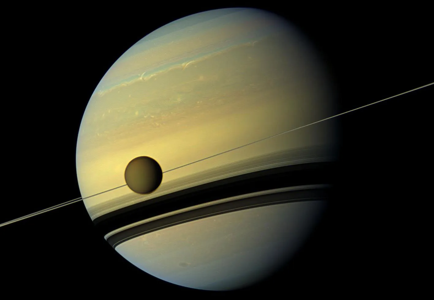 Titan bulan saturnus