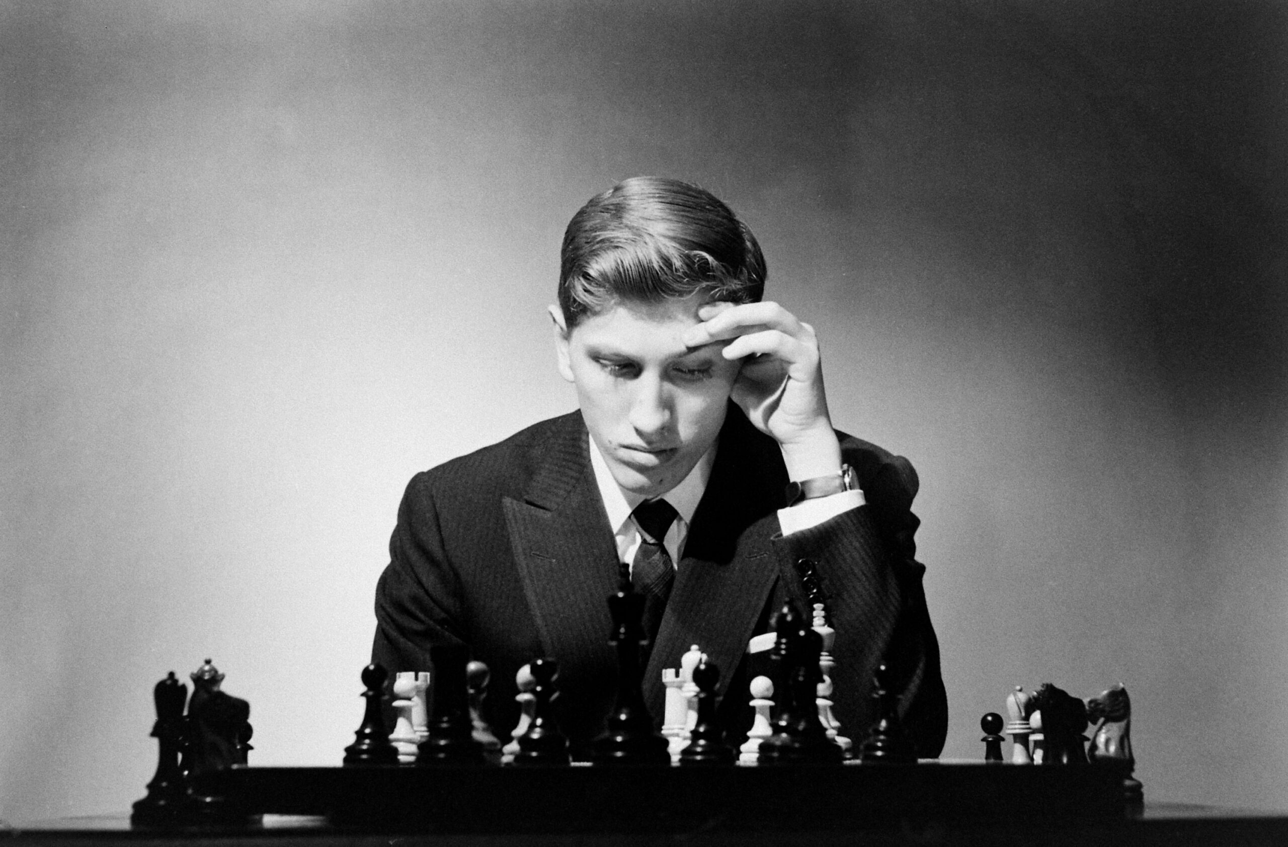 Pembukaan Catur Favorit Bobby Fischer dan Analisisnya yang Amazing (2025)
